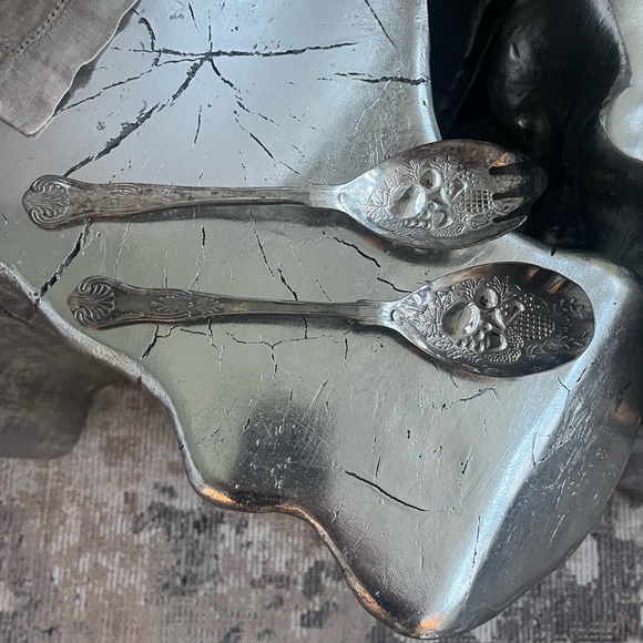 Vintage Sheffield, England, silver plated, fruit, spoons, or salad, spoons - Picture 16 of 16